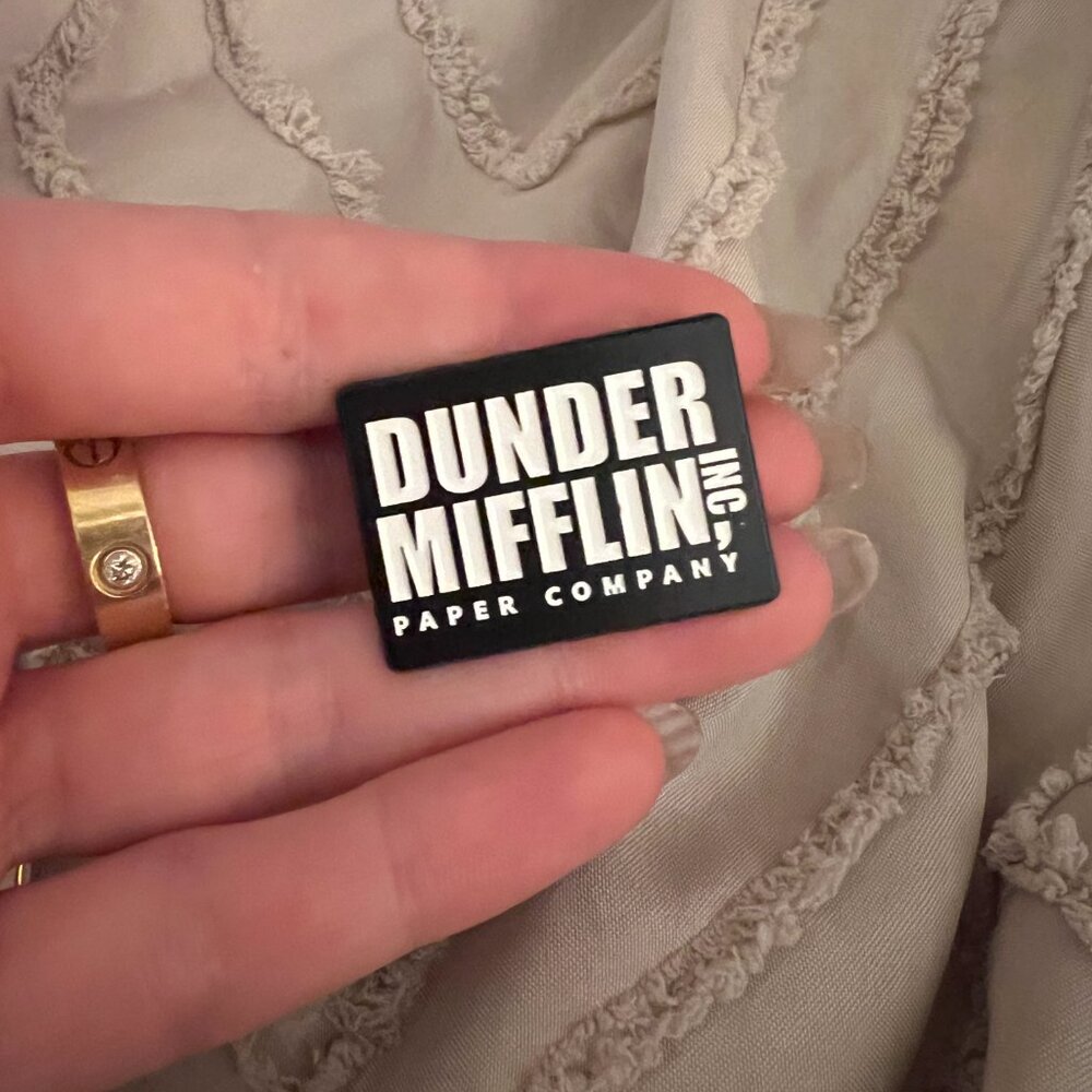 🧷BUNDLE OF 6 - THE OFFICE Themed Enamel Pins - Television, Pop Culture, Y2K - Picture 11 of 14